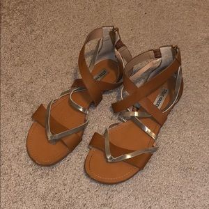 Steve Madden brown and gold strapped sandals!